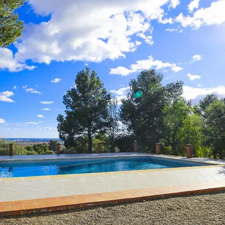 Aliga Villa